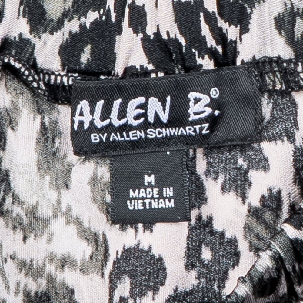 Allen B Leopard Print Peasant Blouse M Womens Black White Short Sleeve Snow - Picture 4 of 5